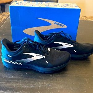 Brooks Mens Launch 9